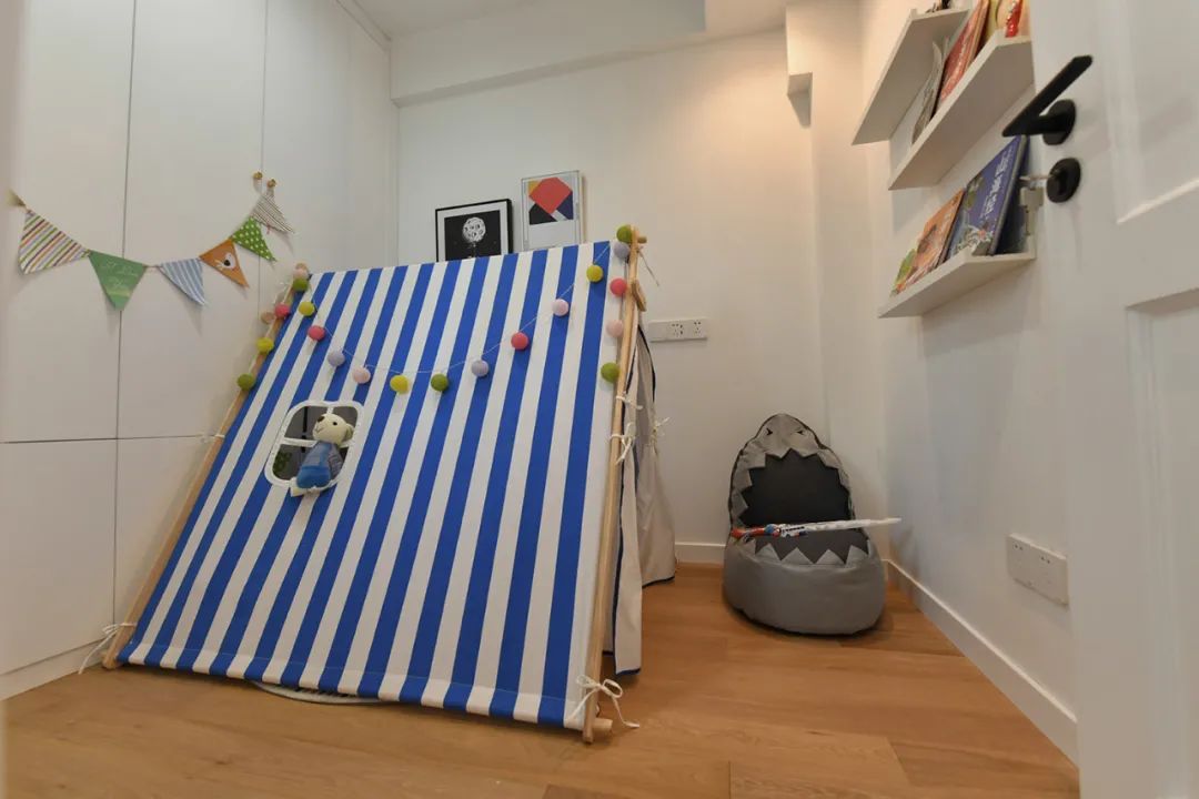 容下一家五口的小兩居，陽臺(tái)改成小餐廳，還有超多收納