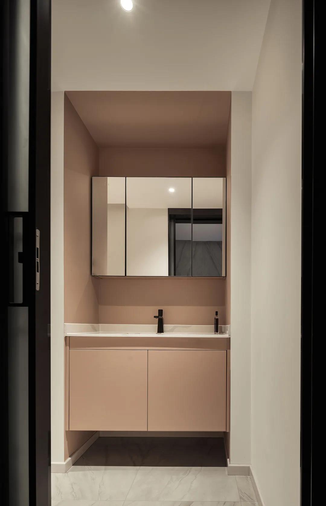 上海辣媽の生活智慧，入戶區域變餐廳，空間利用率max	